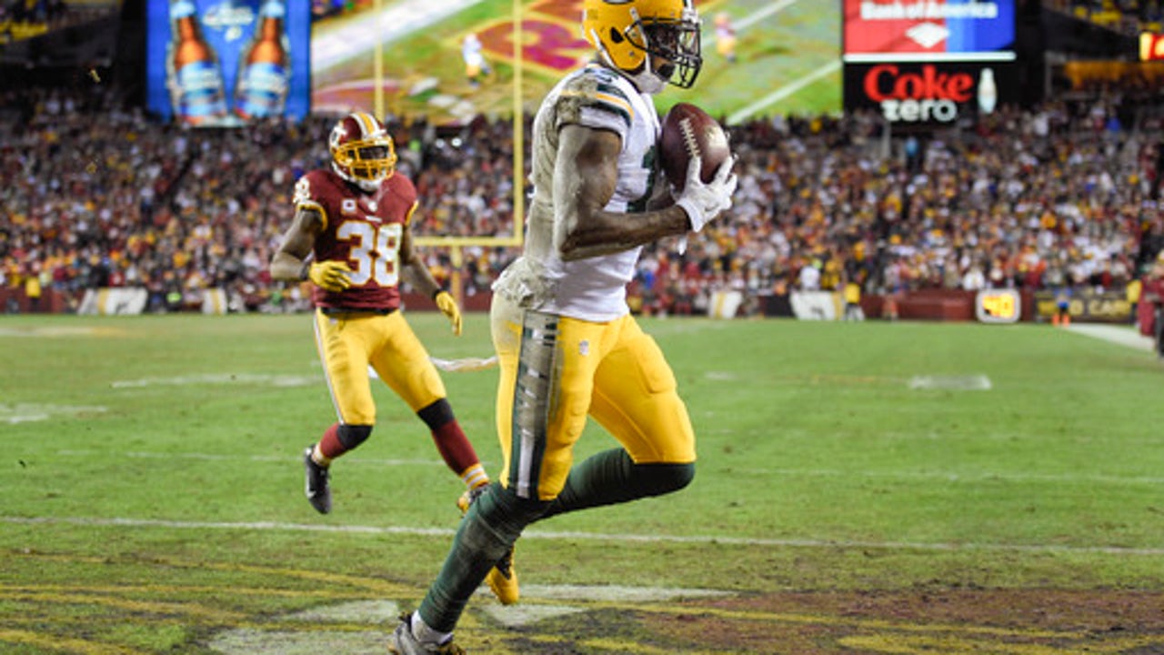 NFL Latest: Redskins get first playoff safety since 1984